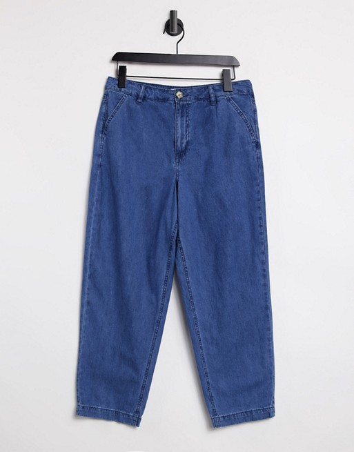 Warehouse pleat front trouser in mid wash denim