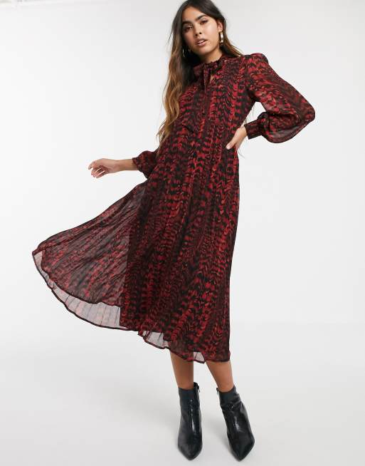 Warehouse pleated midi dress with pussybow tie in red print | ASOS