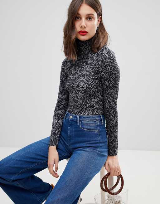 Warehouse roll neck top in gray leopard print