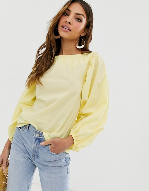 Warehouse top with puff sleeves in yellow