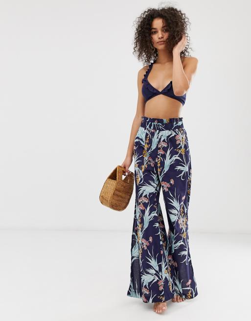 Warehouse wide leg beach trousers in navy palm print