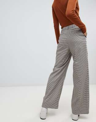 geruite flared pants