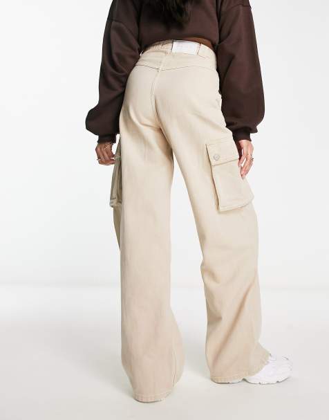 Waven - Cargojeans met wijde pijpen en zakdetails in beige - view 1