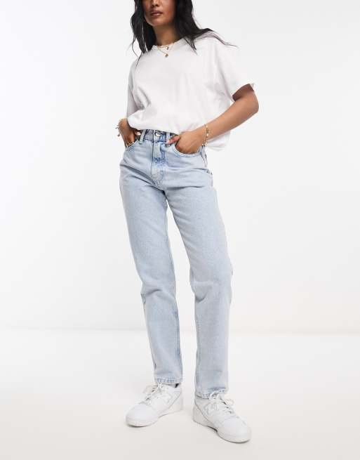 Waven elsa mom jeans in vintage light blue | ASOS