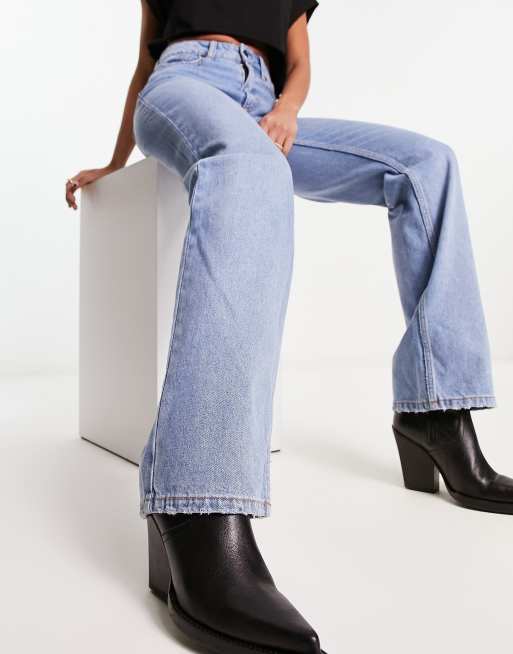 Waven faded stone wash straight jeans with distress details