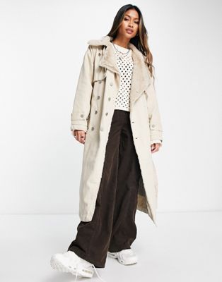 Waven faux fur collar trench coat in beige