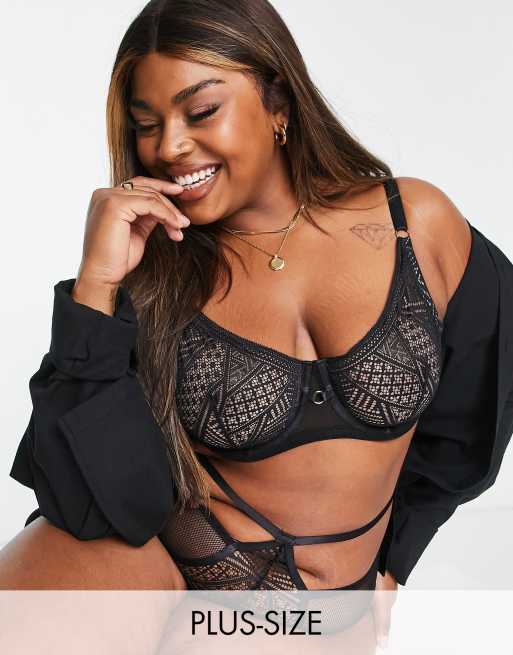 We Are We Wear Curve – Ungepolsterter Balconette-BH in Schwarz mit geometrischer Spitze
