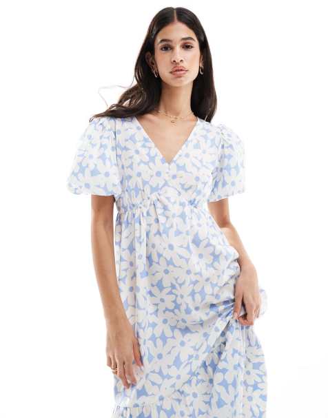 Wednesday's Girl bloom floral v-neck smock midi dress in blue and white - view 1