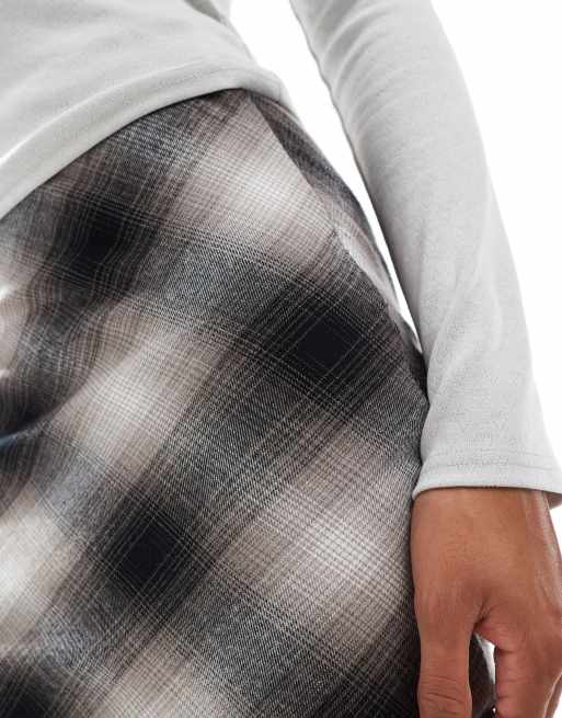 Wednesday's Girl blurred check midaxi skirt in multi, 3 of 5
