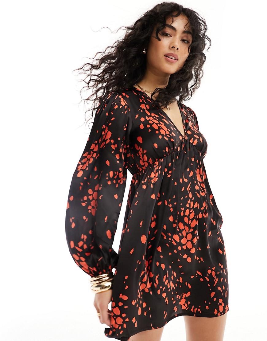 blurred dot print satin smock dress in black and red