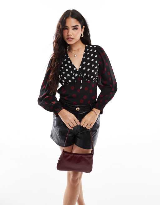 Wednesday's Girl - Bluse i forskelligt polka prik mønster i flere farver