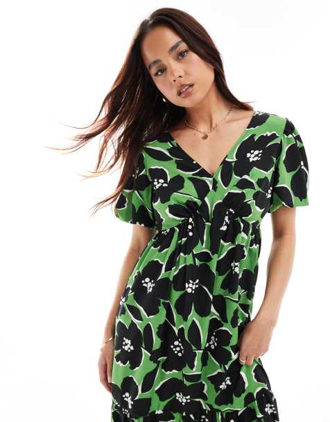 Wednesday's Girl - Bold Bloom - Aangerimpelde jurk met V-hals in groen en zwart - view 1