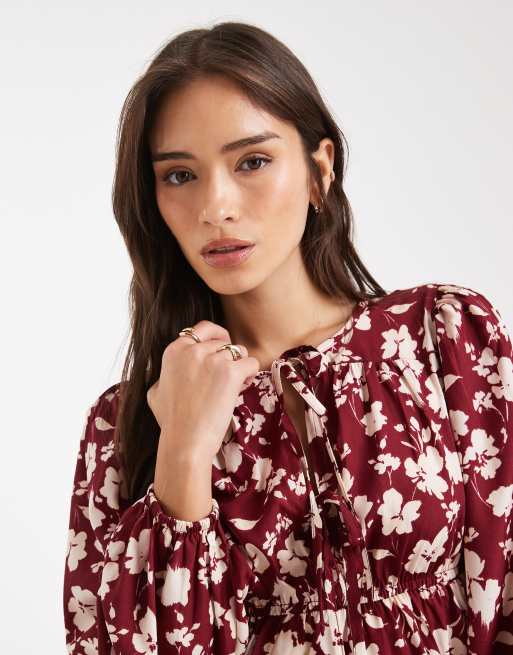 Wednesday's Girl Bold Bloom Mini Smock Dress in burgundy-Red