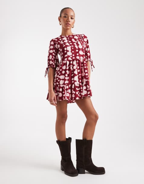 Wednesday's Girl - Bordeaux smock-kjole med lyserøde udtværede prikker - view 1