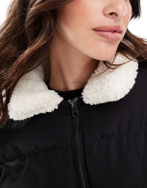 Wednesday's Girl borg collar and pocket edged puffer jacket in black and  cream