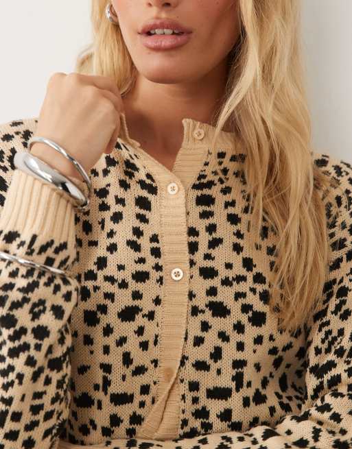Wednesdays Girl button up cardigan in leopard print, 2 of 4