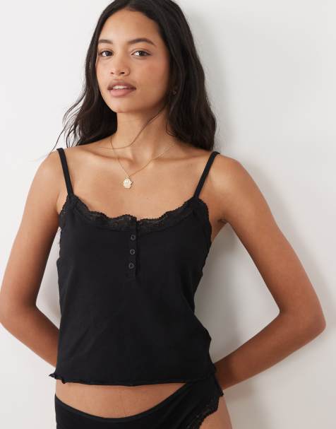 Wednesday's Girl - conjunto de top tipo cami con borde de encaje y braguitas en negro - view 1