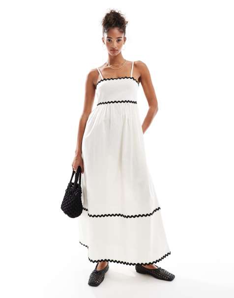 Wednesday's Girl contrast trim maxi dress in cream