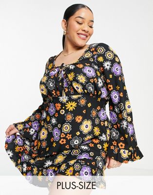 Wednesday's Girl Curve fit flare mini tea dress in 70s floral print
