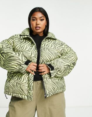 Wednesday's Girl Curve high neck puffer coat in green wavy tiger