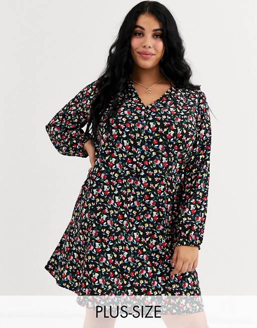 Wednesday's Girl Curve long sleeve button fron tea dress in vintage floral
