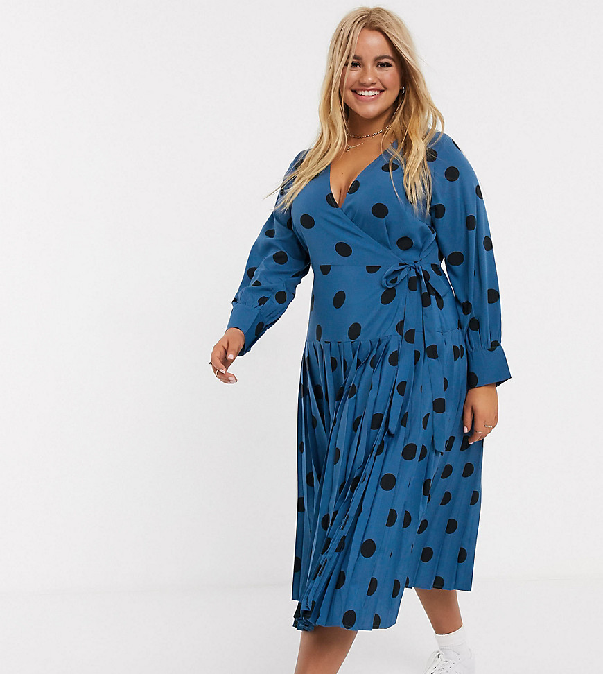 Wednesday's Girl - Curve - Midi-jurk met overslag, geplooide rok en grote stippen-Blauw