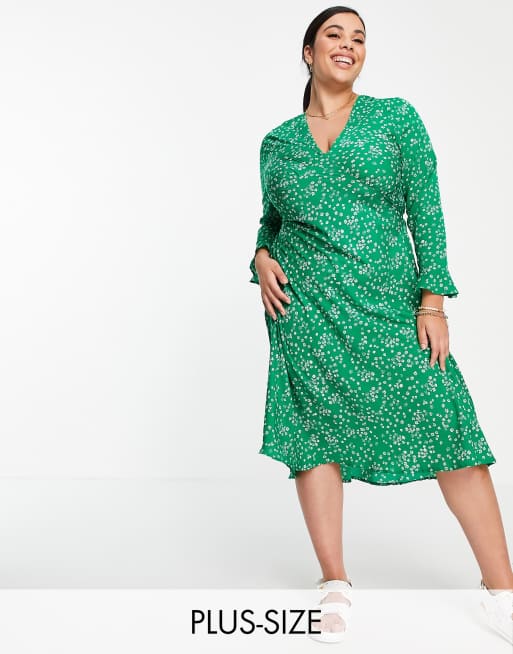 Wednesday's Girl Curve midi tea dress in ditsy floral | ASOS