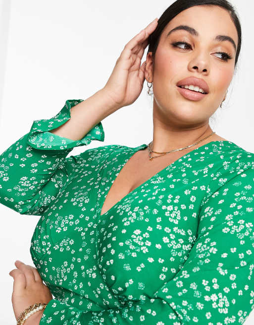 Wednesday's Girl Curve midi tea dress in ditsy floral, 3 of 4