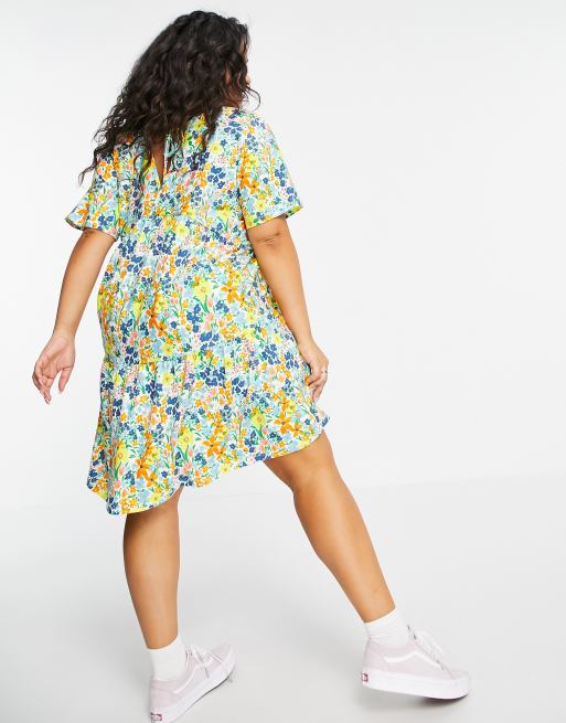 Wednesday's Girl Curve mini smock dress with tiered skirt in summer floral, 2 of 4