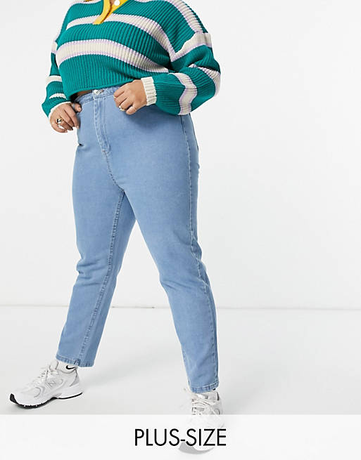 Wednesday's Girl Curve mom jeans in light wash 