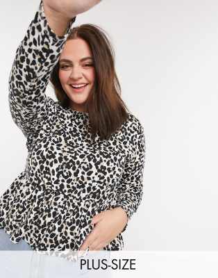 curve leopard print top