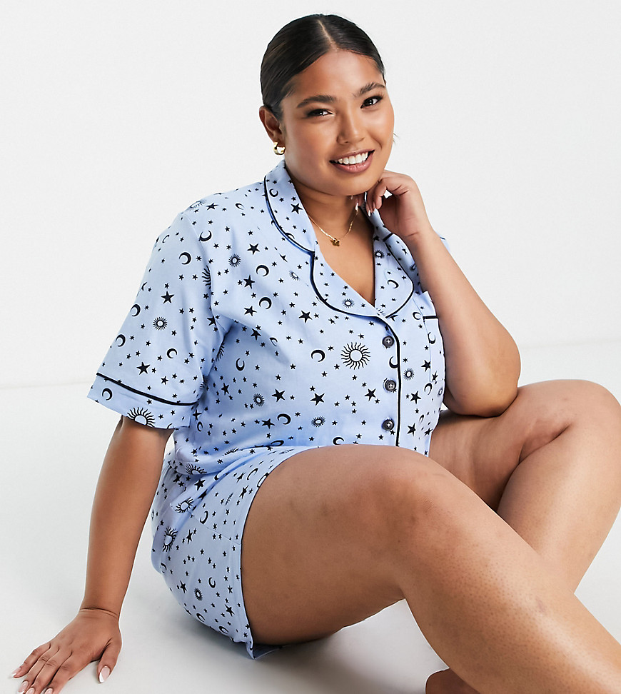 Wednesday's Girl Curve shirt and shorts pajama set in sky blue celestial print-Blues