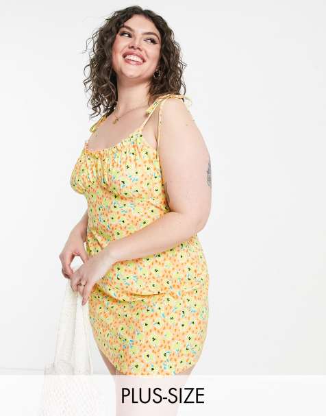 Wednesday's Girl Curve tie strap ruched bust cami dress in peach spring floral