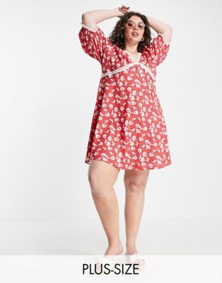 Wednesday's Girl Curve v-neck mini tea dress with ladder detail in red floral