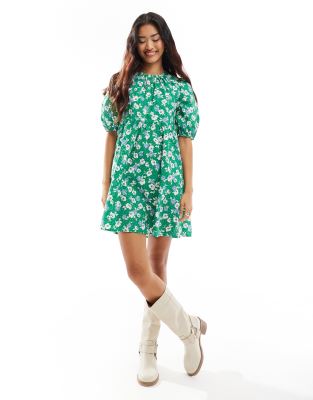 Wednesday's Girl ditsy floral puff sleeve smock dress in green