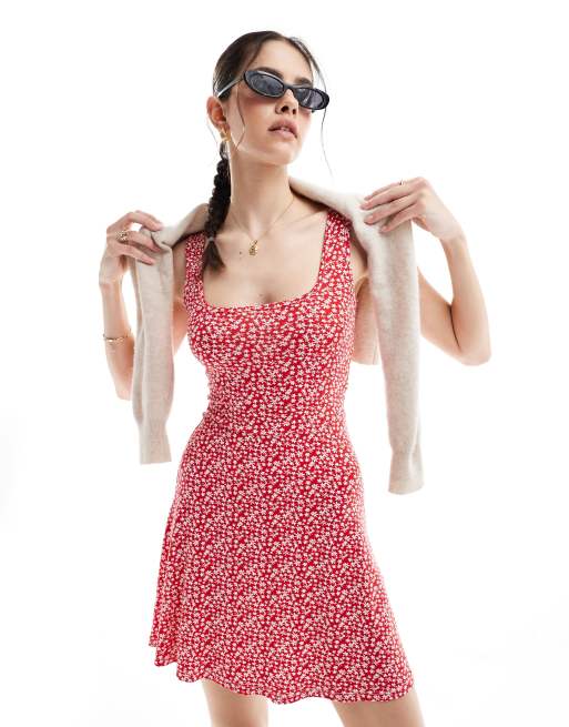 Wednesday's Girl ditsy print scoop neck mini dress in red