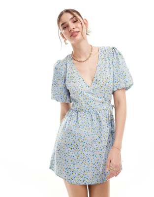 Wednesday's Girl ditsy puff sleeve wrap mini dress in blue | ASOS