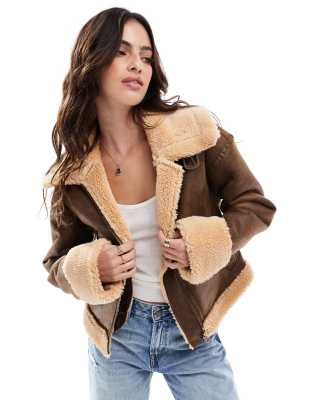 Wednesday's Girl Wednesday's Girl faux shearling boxy aviator jacket in deep tan-Brown