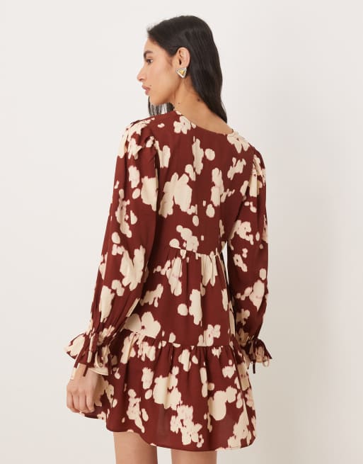 Wednesday's Girl floaty mini dress in brown smudge print , 3 of 4