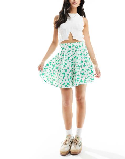 Wednesday's Girl floral bloom flippy mini skirt in white and green - view 1