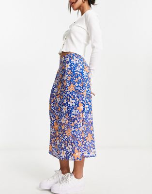 Wednesday's Girl floral bloom print floaty overlay midi skirt in blue