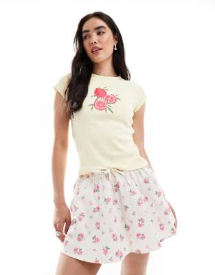 Wednesday's Girl floral mini skirt in white - view 1