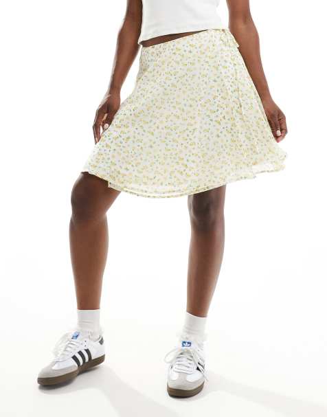 Wednesday's Girl floral print tie detail mini skirt in white and yellow - view 1