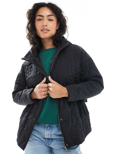 Wednesday's Girl flower quilted cinch waist puffer jacket in black - view 1
