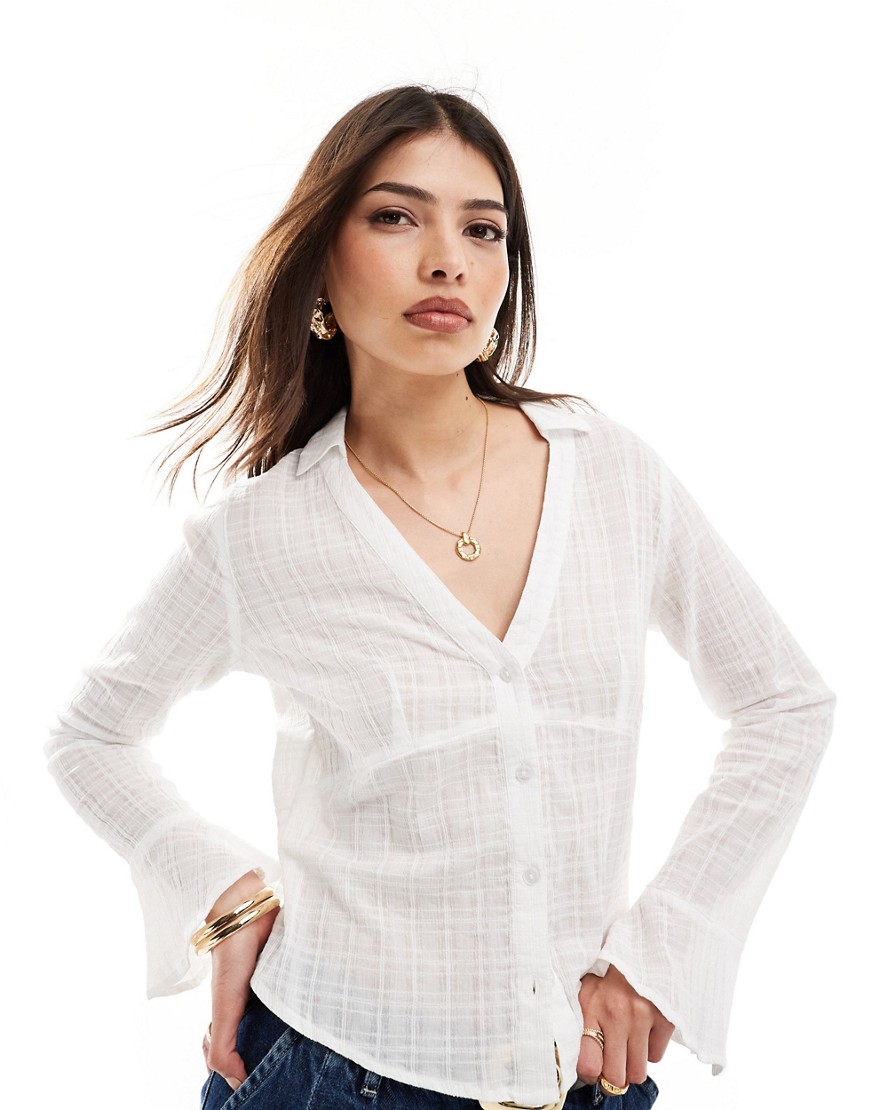 Wednesday’s Girl gauzey open collar fitted shirt in white