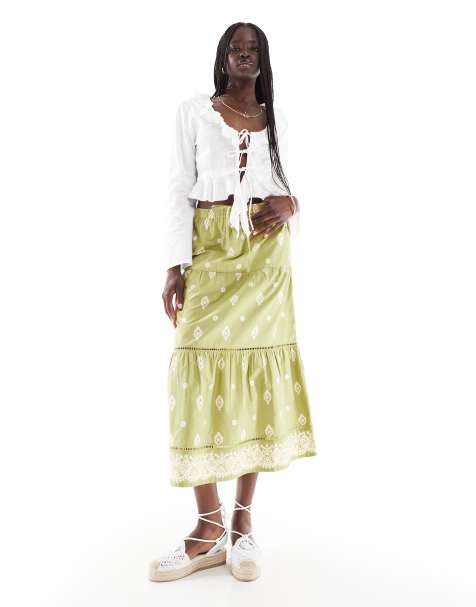 Wednesday's Girl - Gelaagde midaxi rok met gestrikte voorkant in groen - view 1