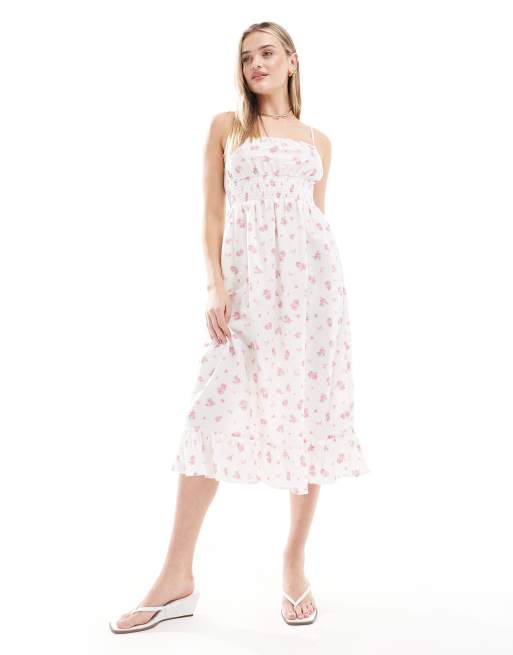 Wednesday's Girl - Hvid cami-midikjole med rynket talje og lyserødt blomstermønster