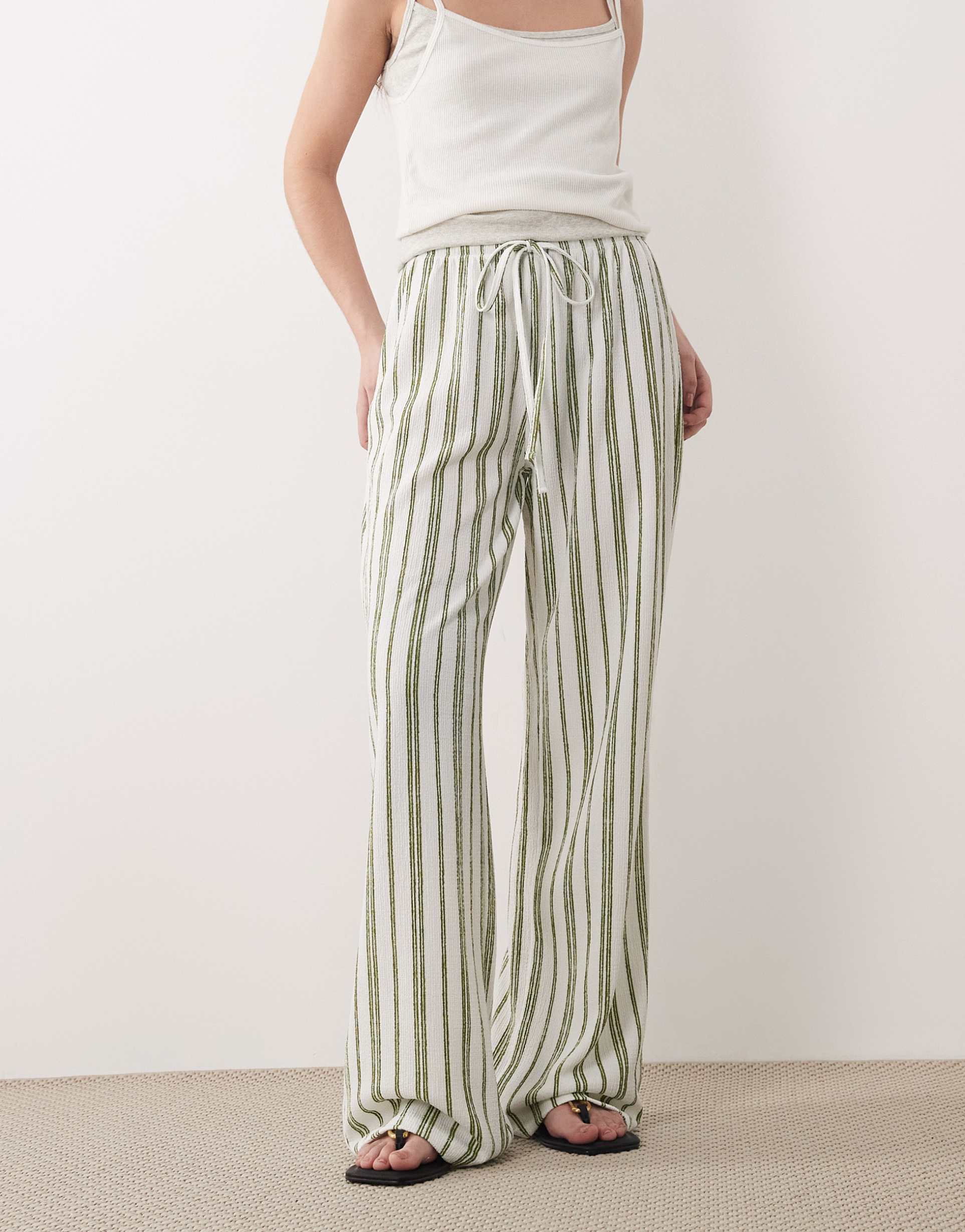 wednesday's girl jersey tie waist wide leg pants in green stripe