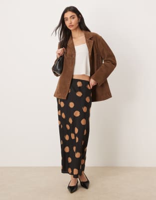 Jupe longueur mollet coupée en biais à pois - Marron-Brown M