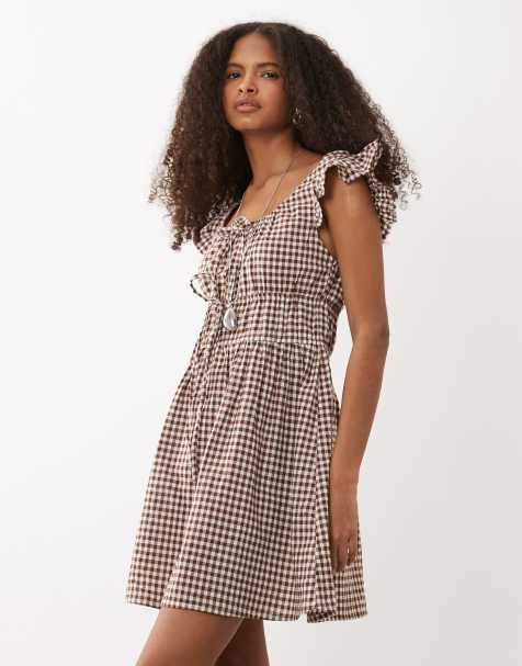Wednesday's Girl – Kleid im Milchmädchen-Stil mit Rüschenärmeln und braunem Vichy-Karo - view 1